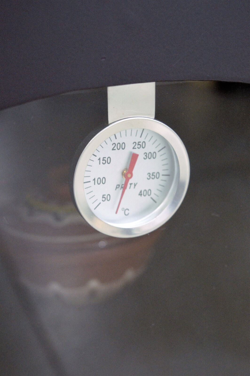 Prity FG W20 — Oven thermometer detail