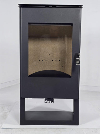 Verso Ina — front view