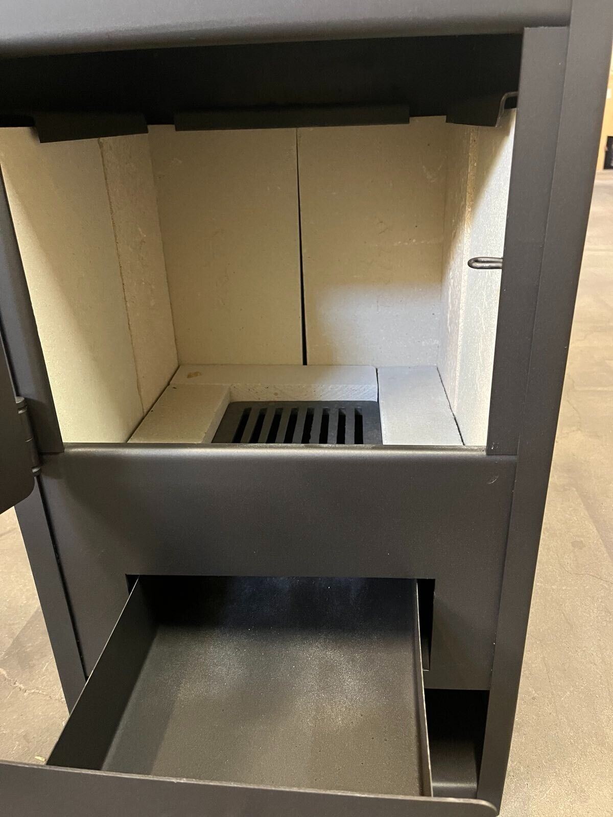 Prity K1 optima — Firebox lining and grate detail