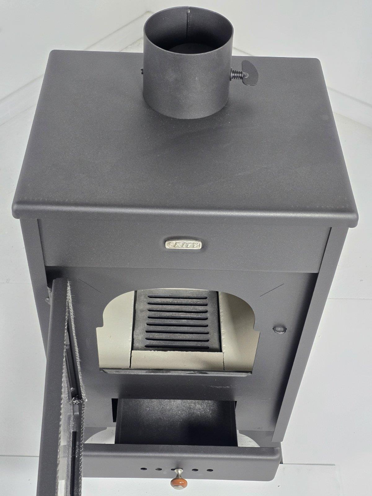 Prity K1 R — Feuerraum und oberer Rauchrohranschluss