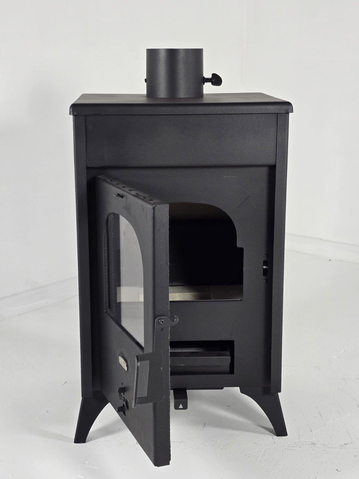 PRITY KRD — Open door and firebox