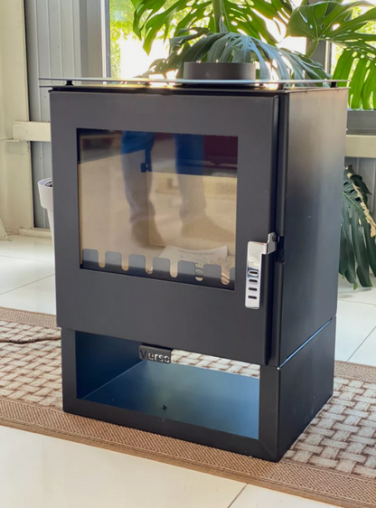 Verso Rheia Wood-Burning Stove – 7 kW – image 1